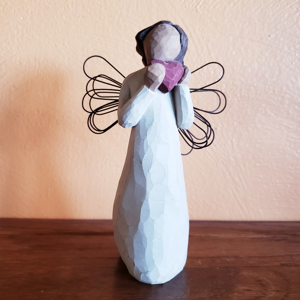 WILLOW TREE Angel of the Heart